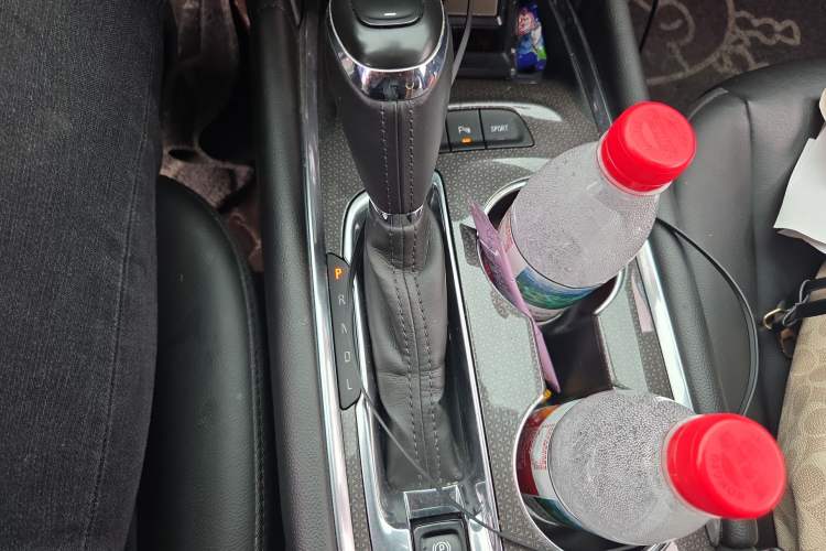 Used Chevrolet Malibu XL 2017 1.5T Automatic Ruichi Edition Gear Lever