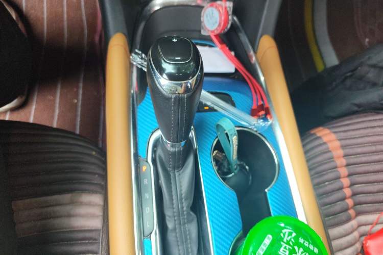 Used Chevrolet Malibu XL 2017 1.5T Automatic Ruichi Edition Gear Lever