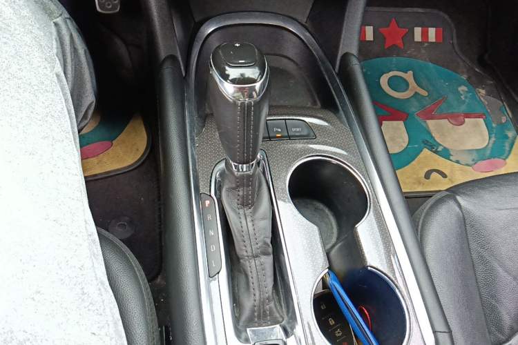 Used Chevrolet Malibu XL 2017 1.5T Automatic Ruichi Edition Gear Lever