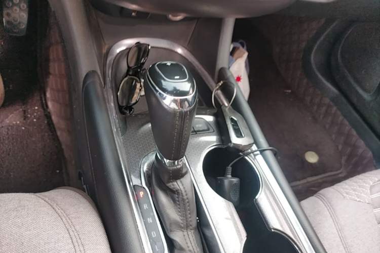 Used Chevrolet Malibu XL 2017 1.5T Automatic Ruichi Edition Gear Lever
