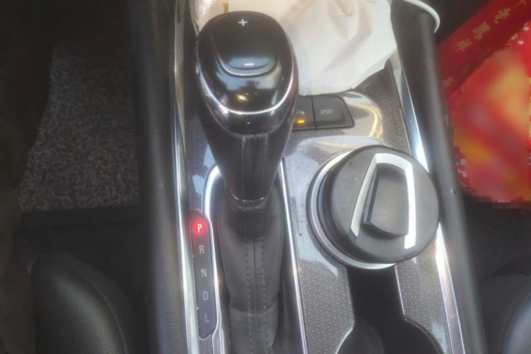 Used Chevrolet Malibu XL 2017 1.5T Automatic RuiShang Edition Gear Lever