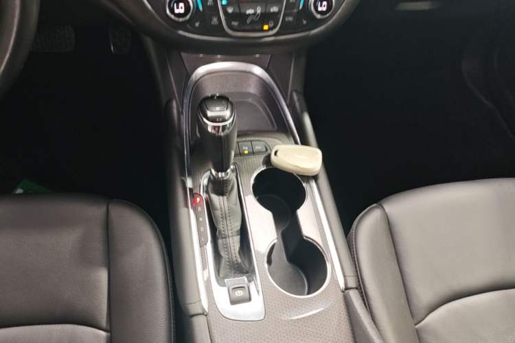 Used Chevrolet Malibu XL 2017 1.5T Automatic Ruichi Edition Gear Lever