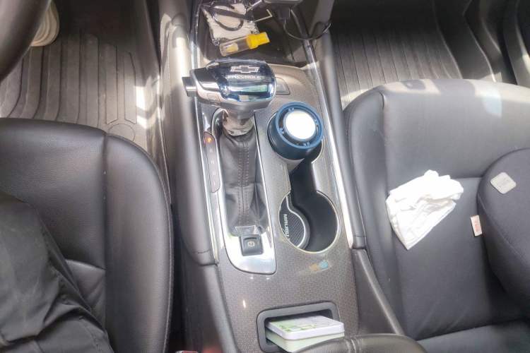 Used Chevrolet Malibu XL 2017 1.5T Automatic Ruichi Edition Gear Lever