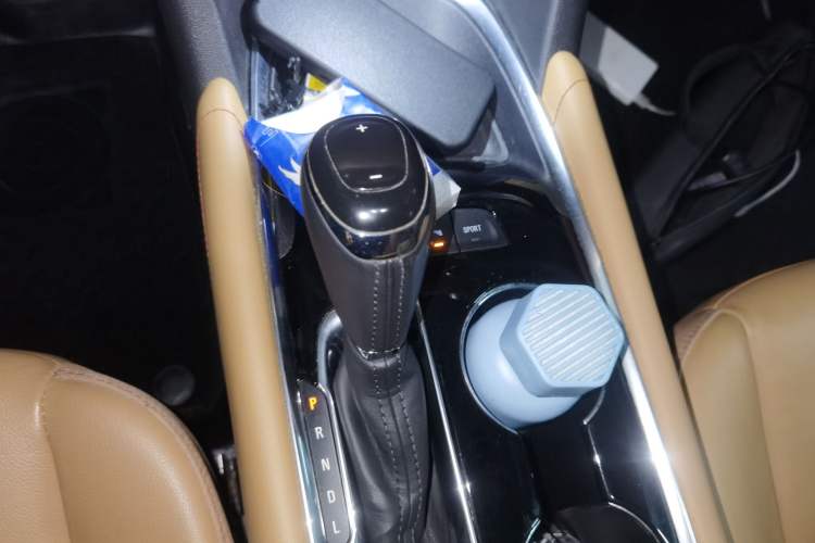 Used Chevrolet Malibu XL 2017 1.5T Automatic Ruichi Edition Gear Lever
