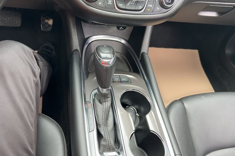 Used Chevrolet Malibu XL 2017 1.5T Automatic Ruichi Edition Gear Lever