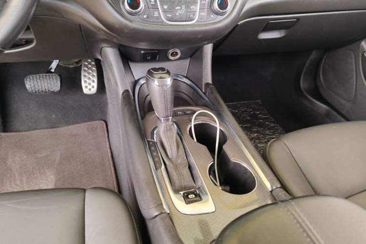 Used Chevrolet Malibu XL 2017 1.5T Automatic Ruichi Edition Gear Lever