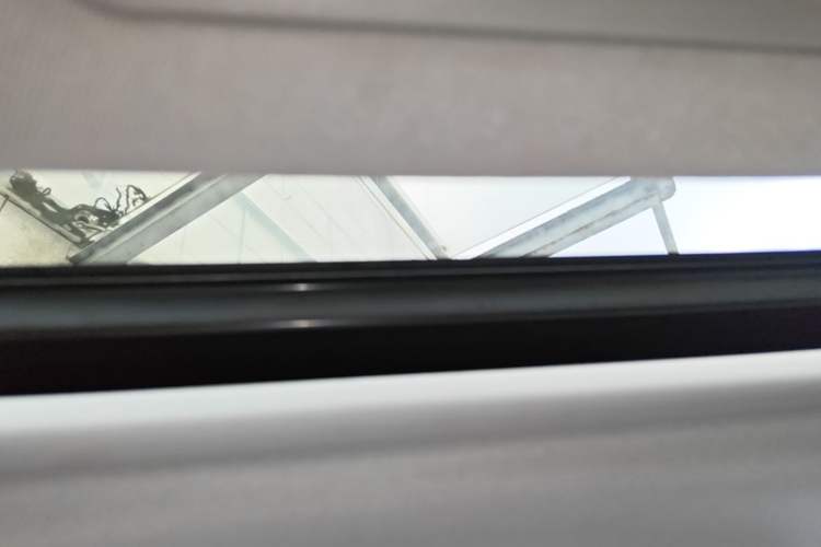 Used Chevrolet Malibu XL 2017 1.5T Automatic Ruichi Edition Headliner