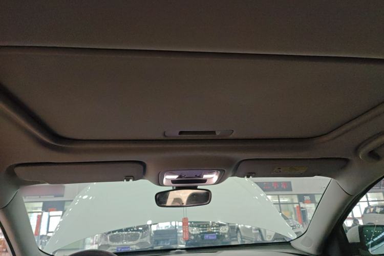 Used Chevrolet Malibu XL 2017 1.5T Automatic Ruichi Edition Headliner