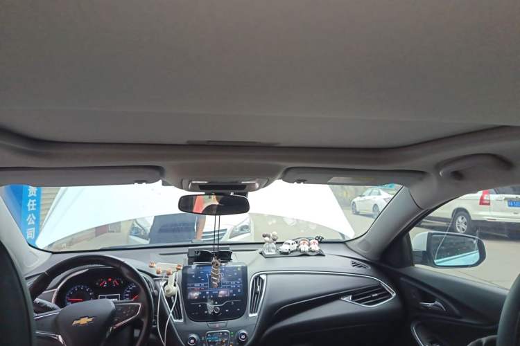 Used Chevrolet Malibu XL 2017 1.5T Automatic Ruichi Edition Headliner