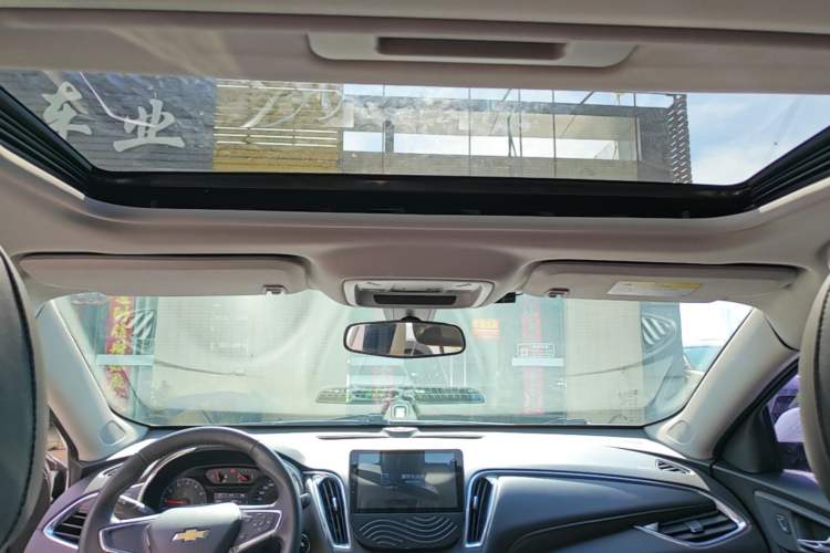 Used Chevrolet Malibu XL 2017 1.5T Automatic Ruichi Edition Headliner