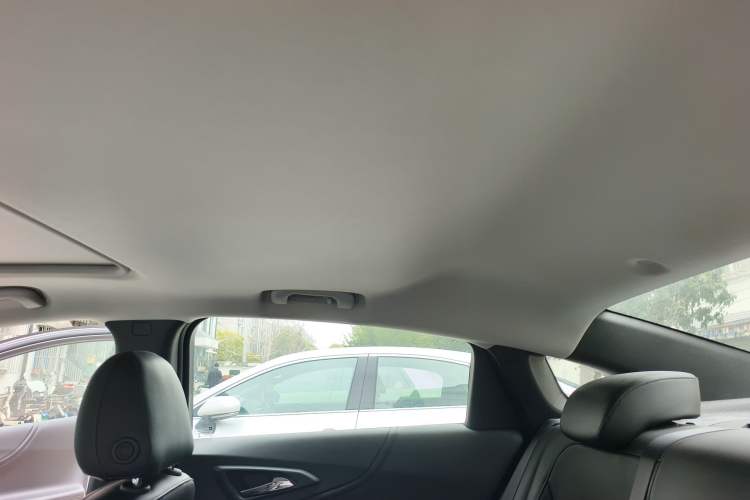 Used Chevrolet Malibu XL 2017 1.5T Automatic Ruichi Edition Headliner