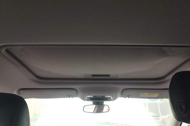 Used Chevrolet Malibu XL 2017 1.5T Automatic Ruichi Edition Headliner