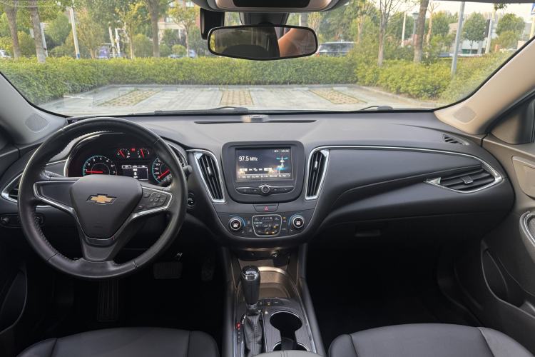 Used Chevrolet Malibu XL 2017 1.5T Automatic Ruichi Edition Interior 1