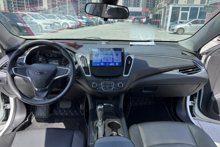 Used Chevrolet Malibu XL 2017 1.5T Automatic Ruichi Edition Interior 2