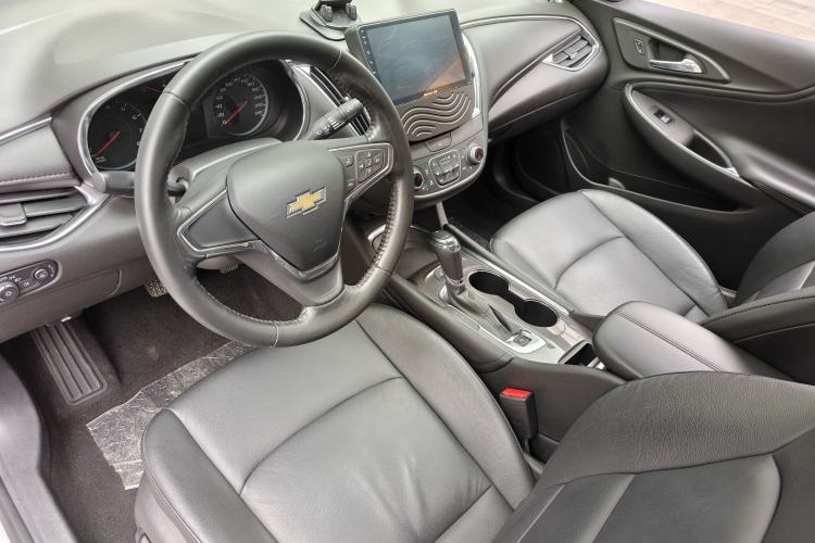 Used Chevrolet Malibu XL 2017 1.5T Automatic Ruichi Edition Interior 2