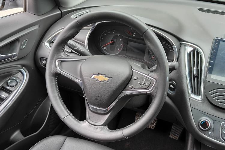 Used Chevrolet Malibu XL 2017 1.5T Automatic Ruichi Edition Interior 8