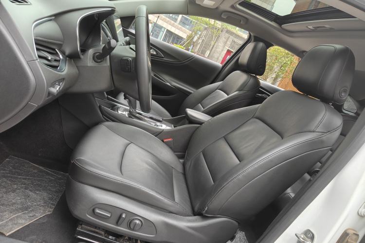 Used Chevrolet Malibu XL 2017 1.5T Automatic Ruichi Edition Left Front Seat