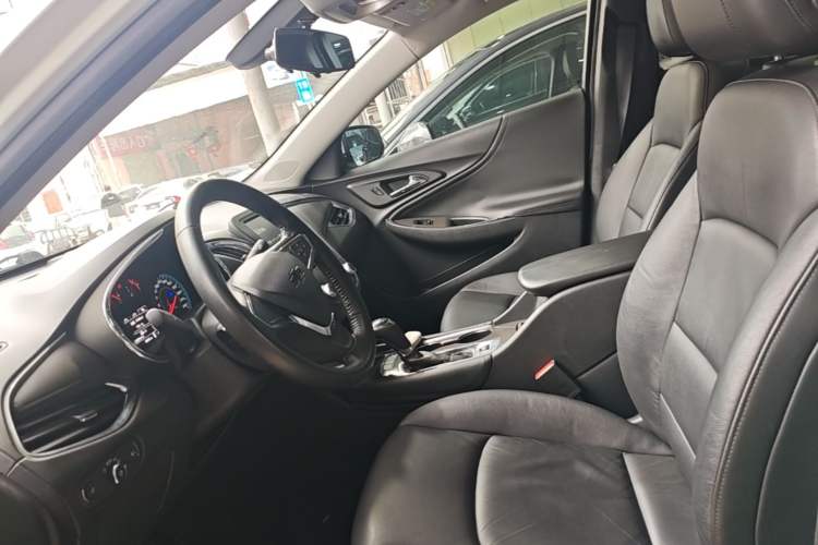 Used Chevrolet Malibu XL 2017 1.5T Automatic Ruichi Edition Left Front Seat