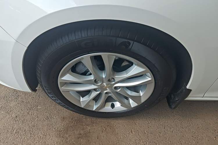 Used Chevrolet Malibu XL 2017 1.5T Automatic Ruichi Edition Left Front Wheel Hub