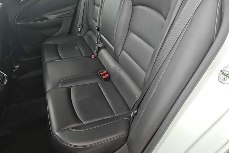 Used Chevrolet Malibu XL 2017 1.5T Automatic Ruichi Edition Left Rear Seat