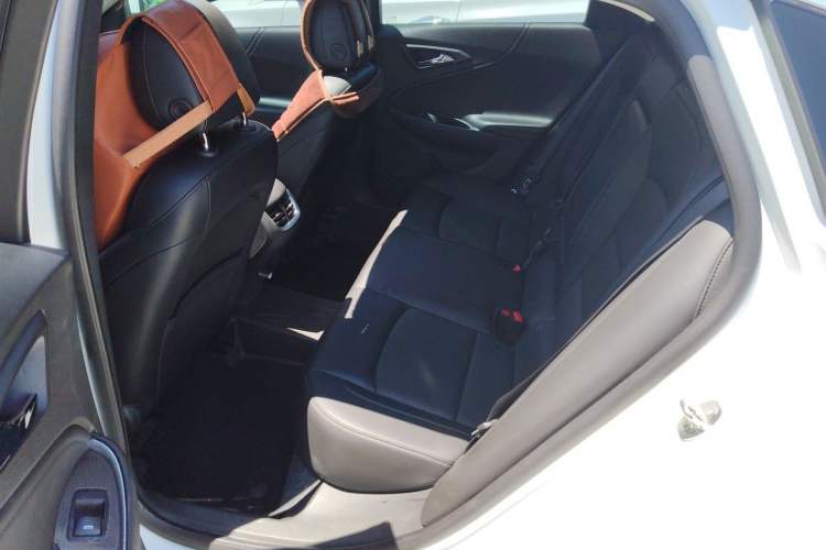Used Chevrolet Malibu XL 2017 1.5T Automatic Ruichi Edition Left Rear Seat