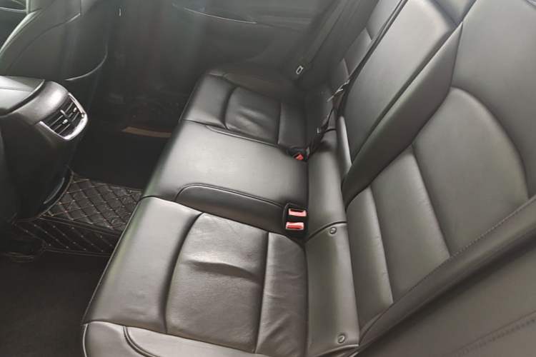 Used Chevrolet Malibu XL 2017 1.5T Automatic Ruichi Edition Left Rear Seat