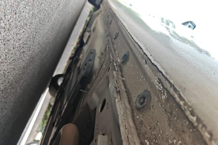 Used Chevrolet Malibu XL 2017 1.5T Automatic Ruichi Edition Left Side Sill