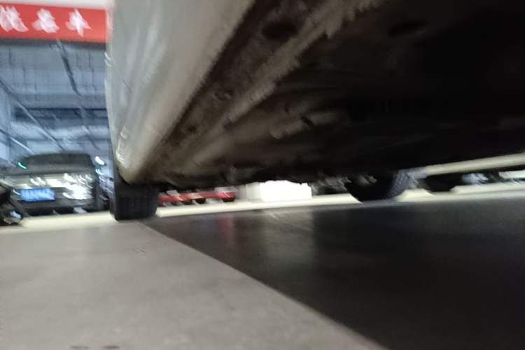 Used Chevrolet Malibu XL 2017 1.5T Automatic Ruichi Edition Left Side Sill