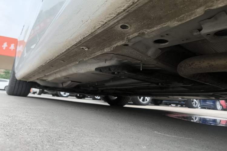 Used Chevrolet Malibu XL 2017 1.5T Automatic Ruichi Edition Left Side Sill