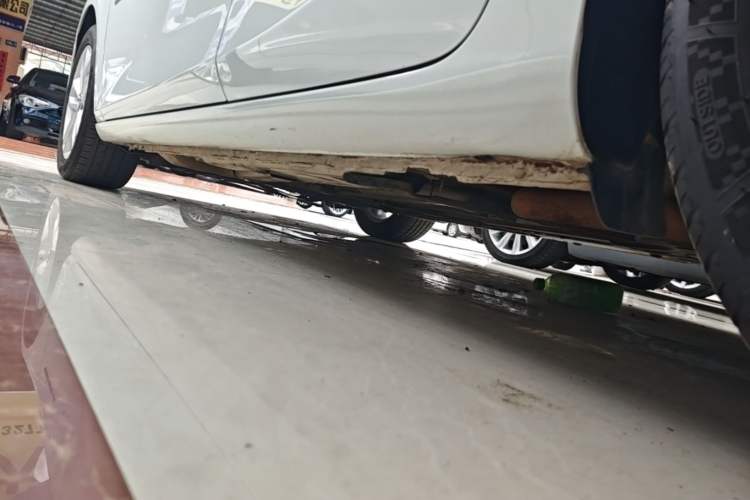 Used Chevrolet Malibu XL 2017 1.5T Automatic Ruichi Edition Left Side Sill