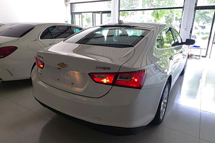 Used Chevrolet Malibu XL 2017 1.5T Automatic Ruichi Edition Rear Right 45 Deg