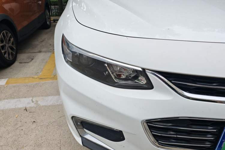 Used Chevrolet Malibu XL 2017 1.5T Automatic Ruichi Edition Right Front Headlight