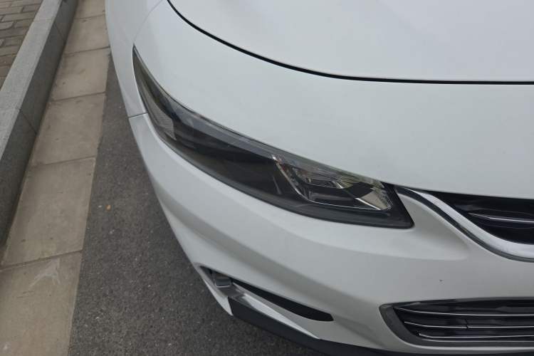 Used Chevrolet Malibu XL 2017 1.5T Automatic Ruichi Edition Right Front Headlight