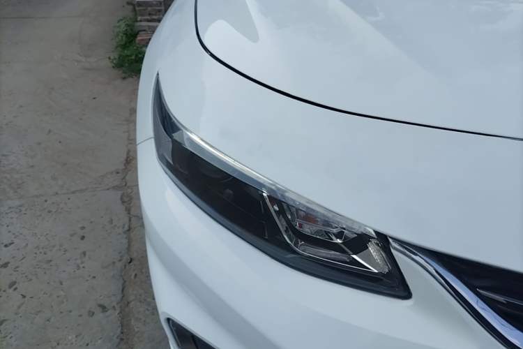 Used Chevrolet Malibu XL 2017 1.5T Automatic Ruichi Edition Right Front Headlight