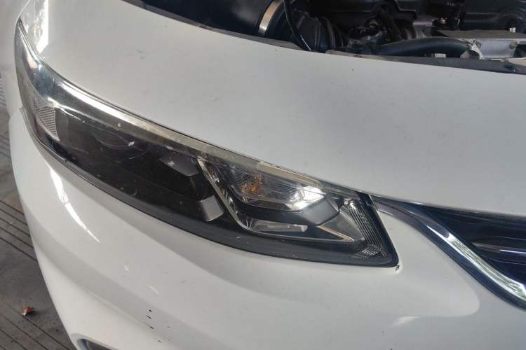 Used Chevrolet Malibu XL 2017 1.5T Automatic Ruichi Edition Right Front Headlight