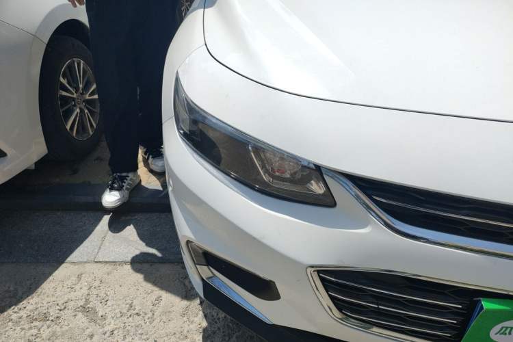 Used Chevrolet Malibu XL 2017 1.5T Automatic Ruichi Edition Right Front Headlight
