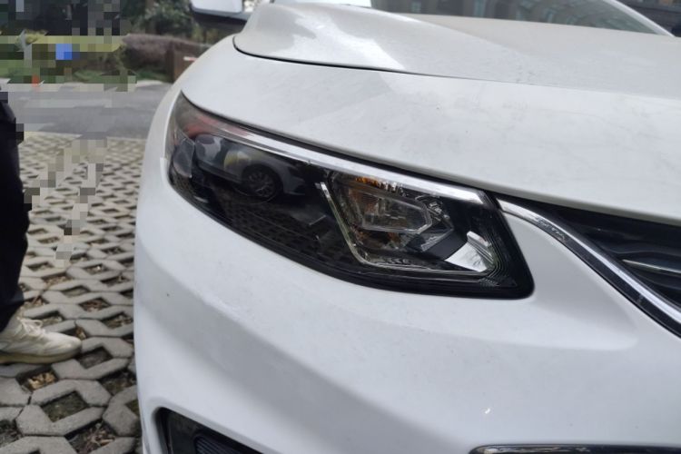 Used Chevrolet Malibu XL 2017 1.5T Automatic Ruichi Edition Right Front Headlight