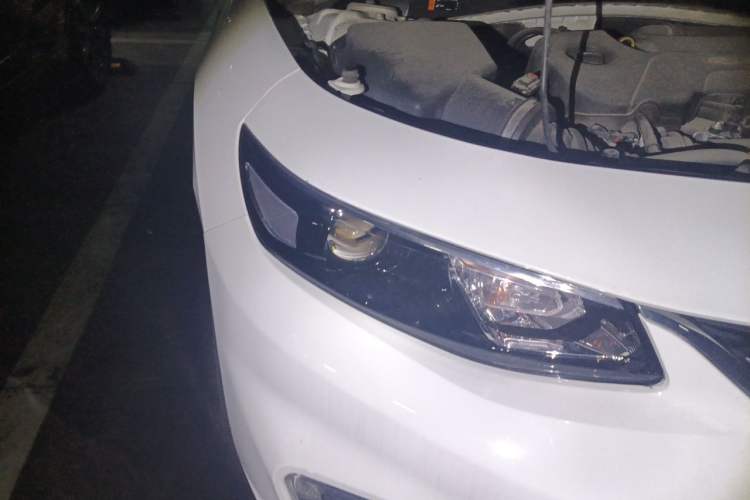 Used Chevrolet Malibu XL 2017 1.5T Automatic Ruichi Edition Right Front Headlight