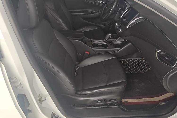 Used Chevrolet Malibu XL 2017 1.5T Automatic Ruichi Edition Right Front Seat