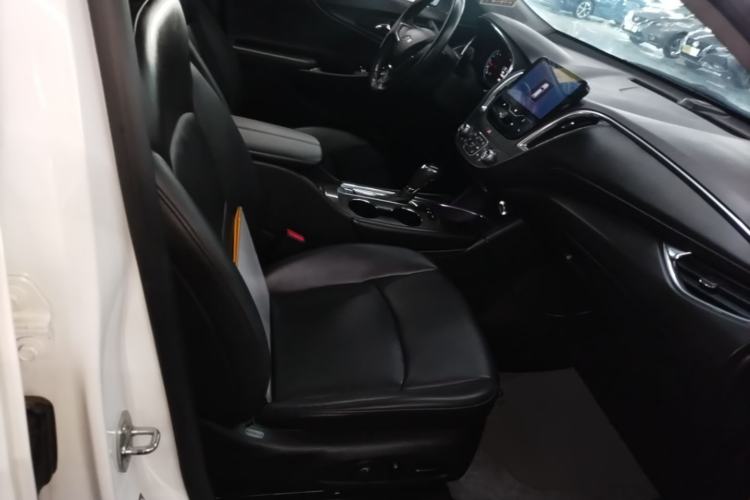 Used Chevrolet Malibu XL 2017 1.5T Automatic Ruichi Edition Right Front Seat