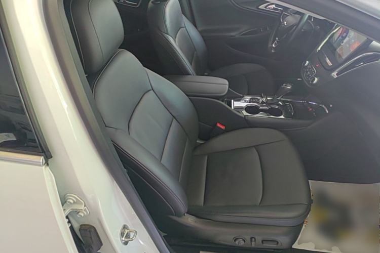 Used Chevrolet Malibu XL 2017 1.5T Automatic Ruichi Edition Right Front Seat