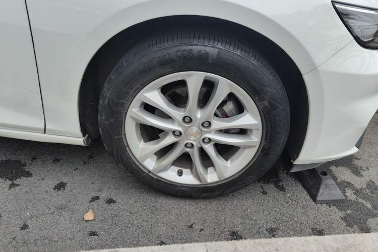 Used Chevrolet Malibu XL 2017 1.5T Automatic Ruichi Edition Right Front Wheel Hub