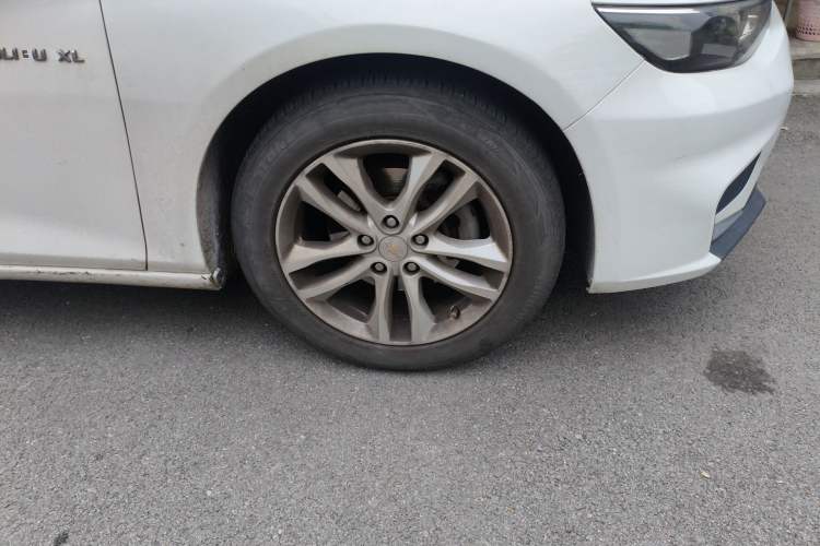Used Chevrolet Malibu XL 2017 1.5T Automatic Ruichi Edition Right Front Wheel Hub