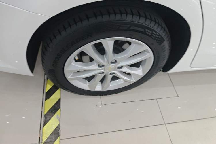 Used Chevrolet Malibu XL 2017 1.5T Automatic Ruichi Edition Right Rear Wheel Hub