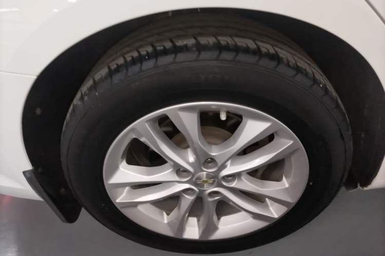 Used Chevrolet Malibu XL 2017 1.5T Automatic Ruichi Edition Right Rear Wheel Hub