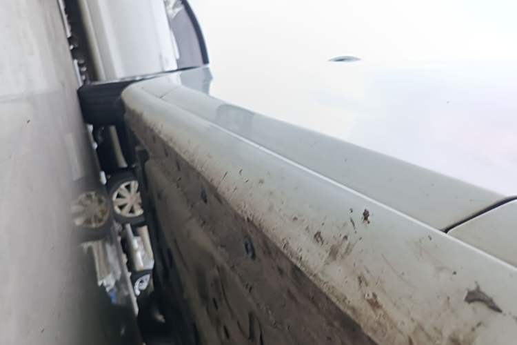 Used Chevrolet Malibu XL 2017 1.5T Automatic Ruichi Edition Right Side Sill