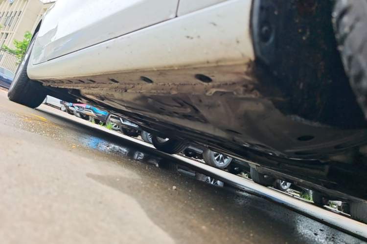 Used Chevrolet Malibu XL 2017 1.5T Automatic Ruichi Edition Right Side Sill