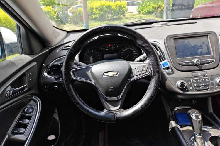 Used Chevrolet Malibu XL 2017 1.5T Automatic Ruichi Edition Steering Wheel