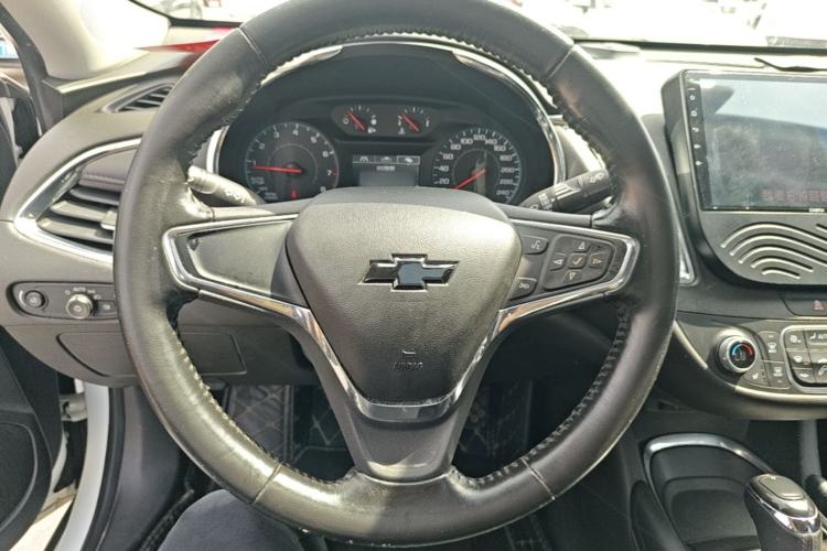 Used Chevrolet Malibu XL 2017 1.5T Automatic Ruichi Edition Steering Wheel