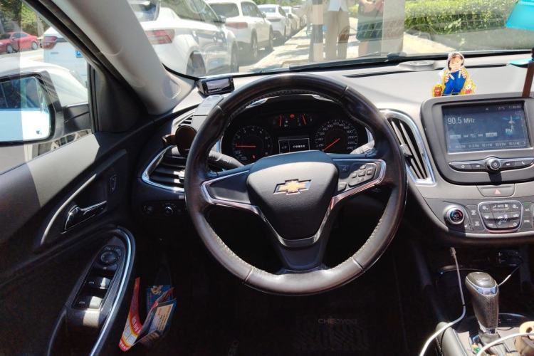 Used Chevrolet Malibu XL 2017 1.5T Automatic Ruichi Edition Steering Wheel